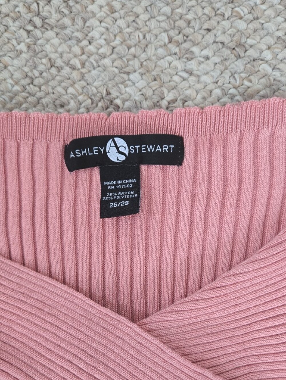 Ashley Stewart Plus Size 26/28 Pink Cutout Ribbed Knit Sweater - Picture 3 of 8